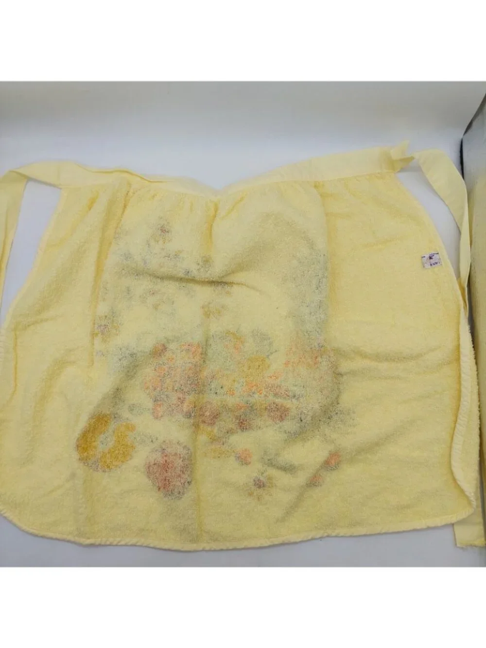 Vintage Terrycloth Cannon Royal Family Half Apron Fruit Basket Yellow Floral